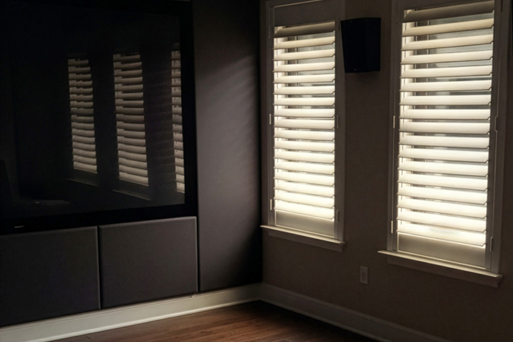 https://radiantblinds.com/storage/2025/12/LiteLuvr-Media-Room-Lighting.jpg